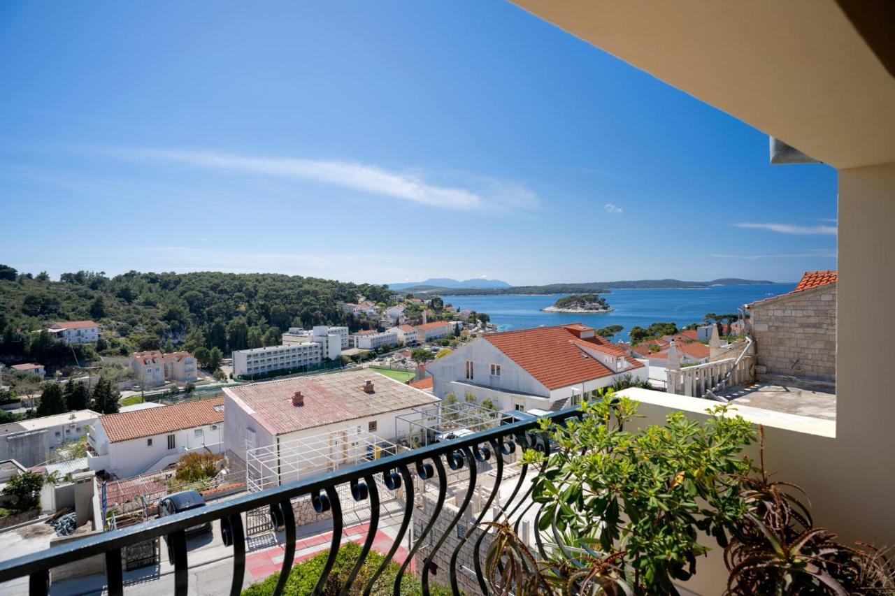 The Swallow'S Nest - Zf Hvar Hvar Town Bagian luar foto
